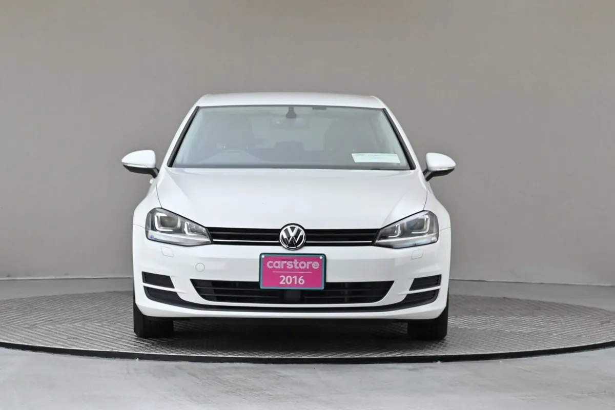 Volkswagen Golf 1.2 TSI DSG  trendline reverse Ca - Image 2