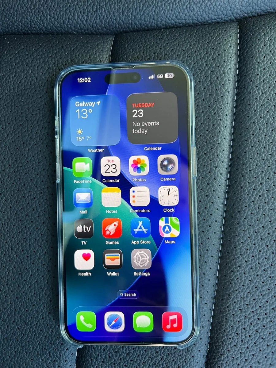 iPhone 15 Pro Max (256 GB). - Image 1