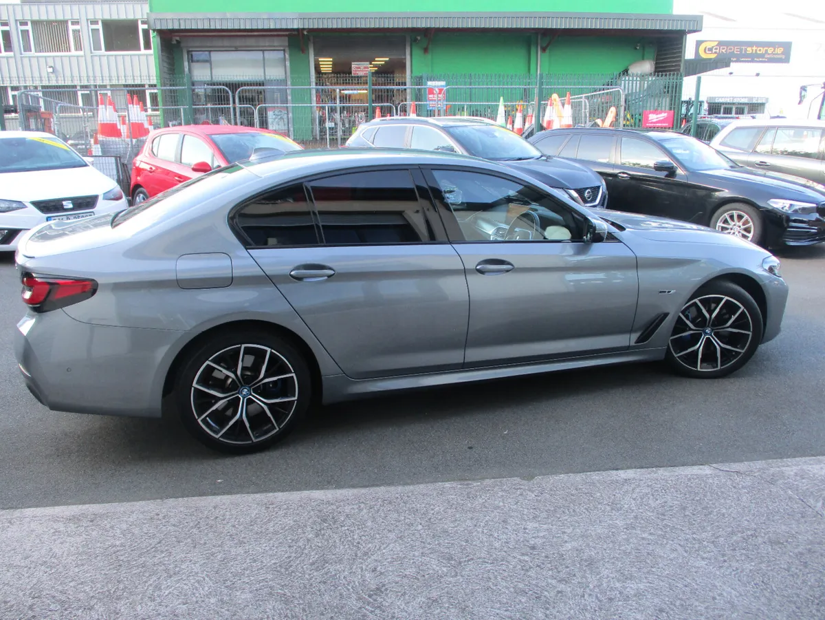 BMW 530E M-SPORT PLUG IN HYBRID, 2023 - Image 4