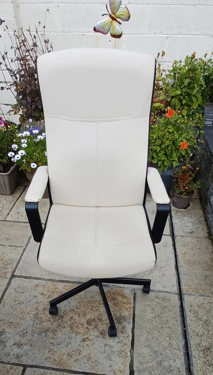 Home office chair - Image 1