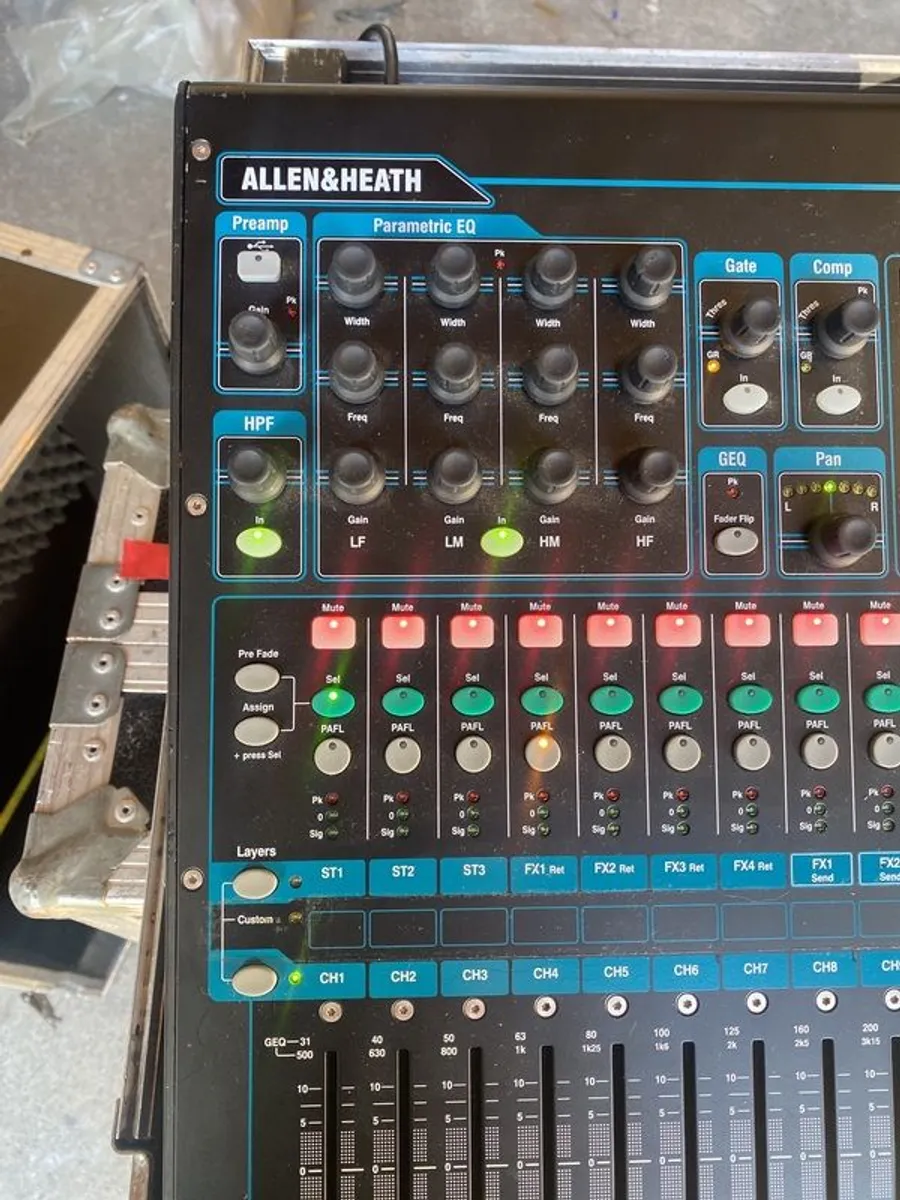 allen and Heath qu-16 - Image 4