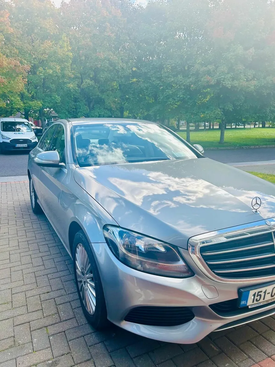 Mercedes-Benz C-Class 2015 - Image 2