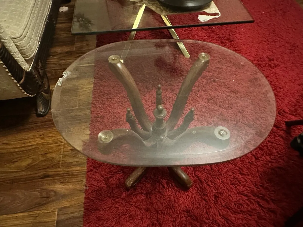 Glass desk - Image 2