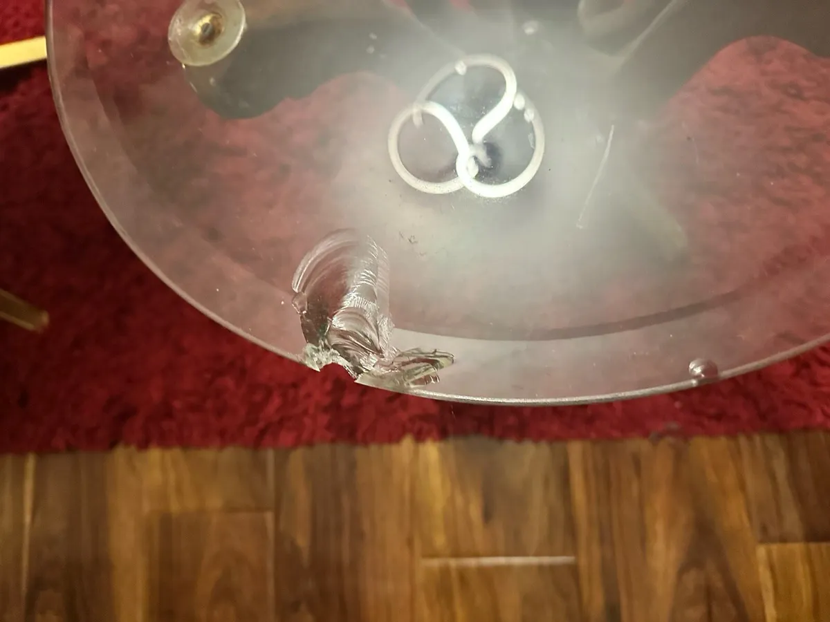 Glass desk - Image 3