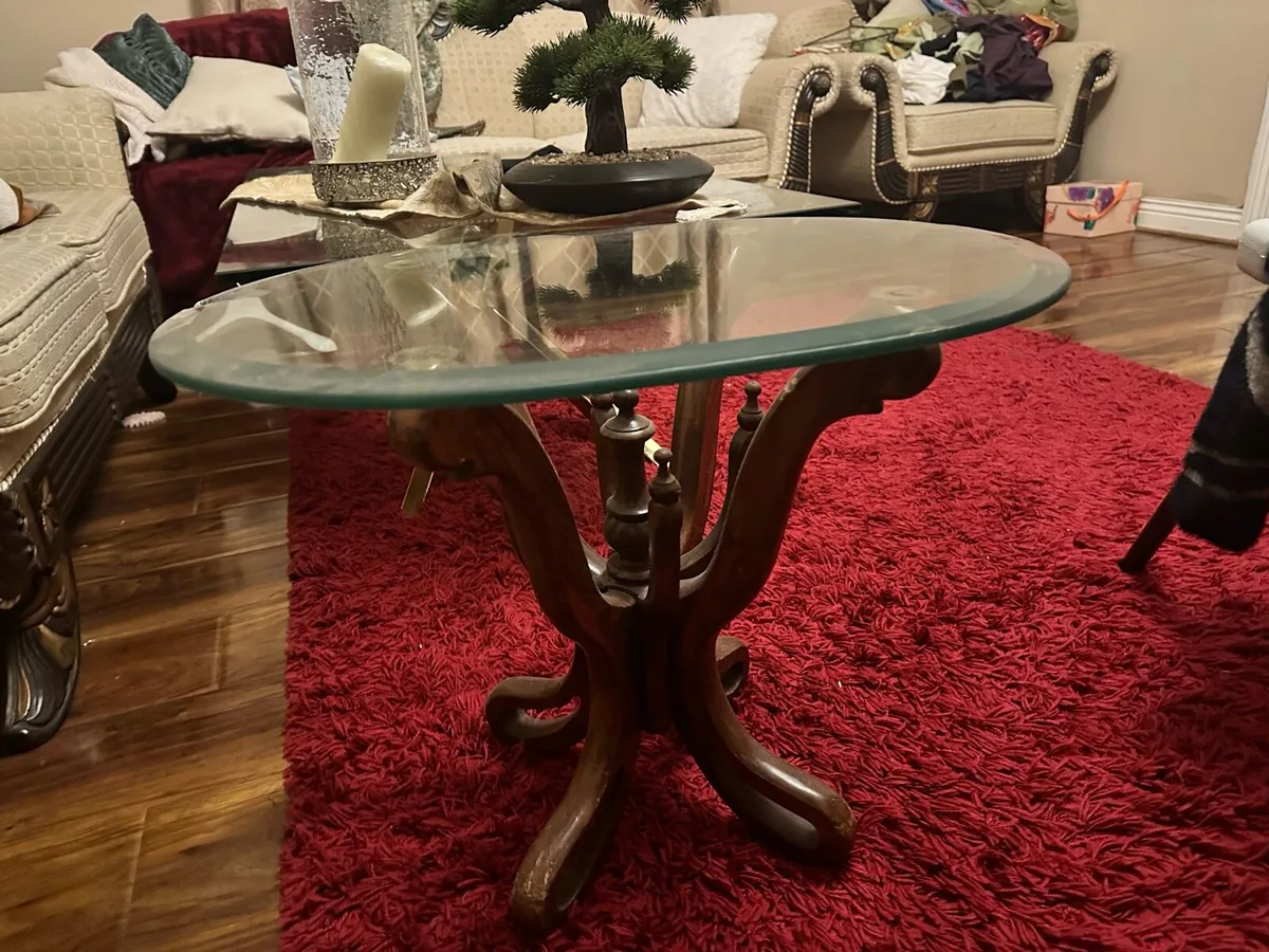 Glass desk - Image 4