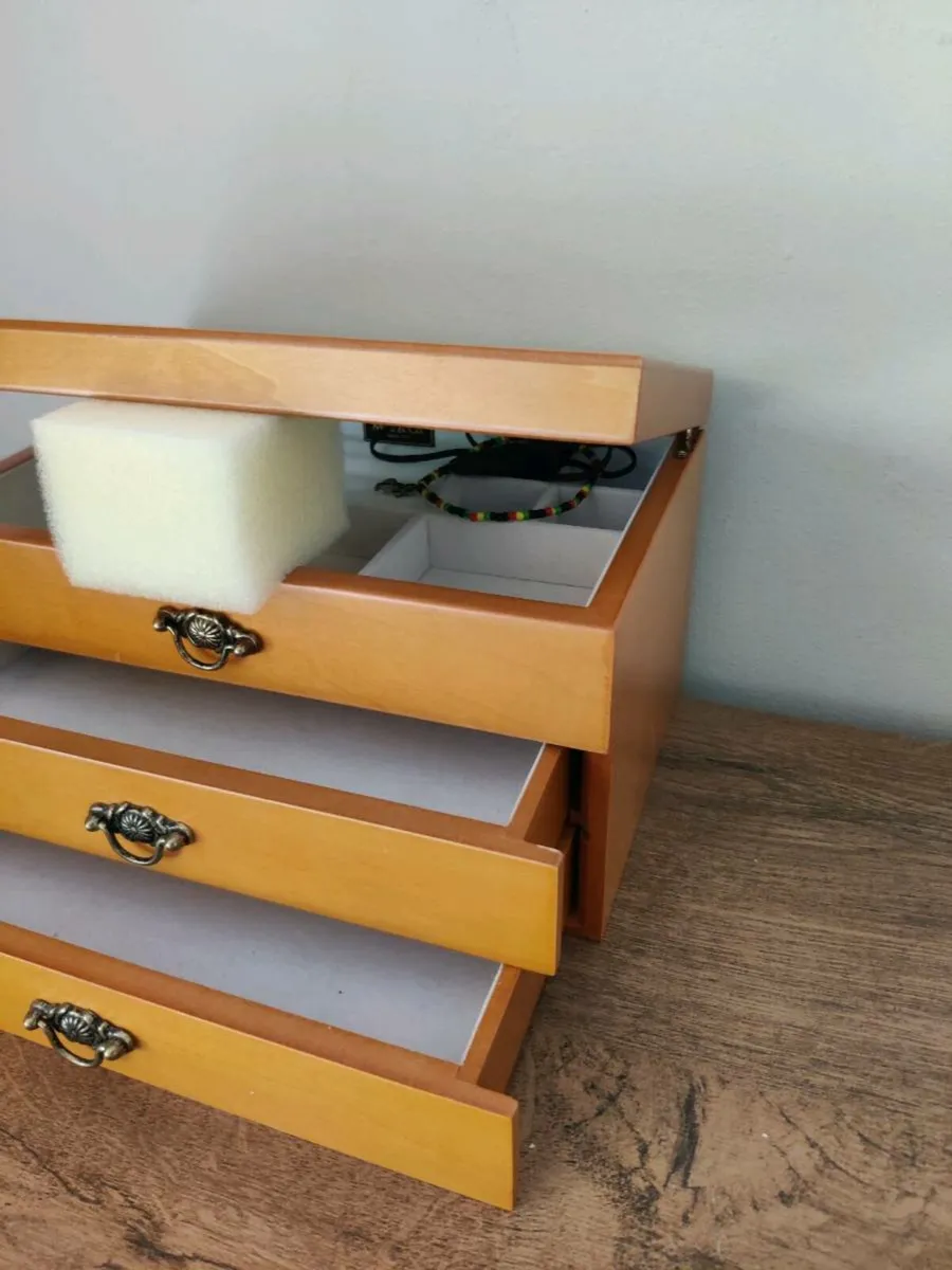 Jewelry box - Image 2
