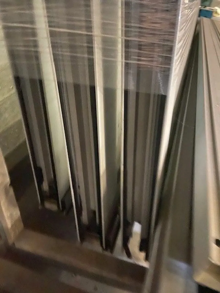 Aluminium 3 Pane patio slider - Image 3