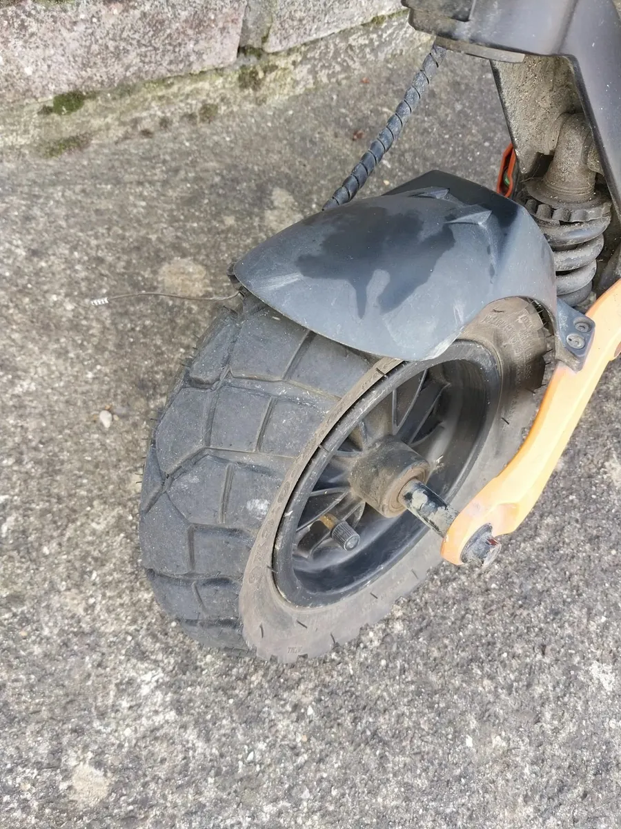 Electric scooter - Image 3