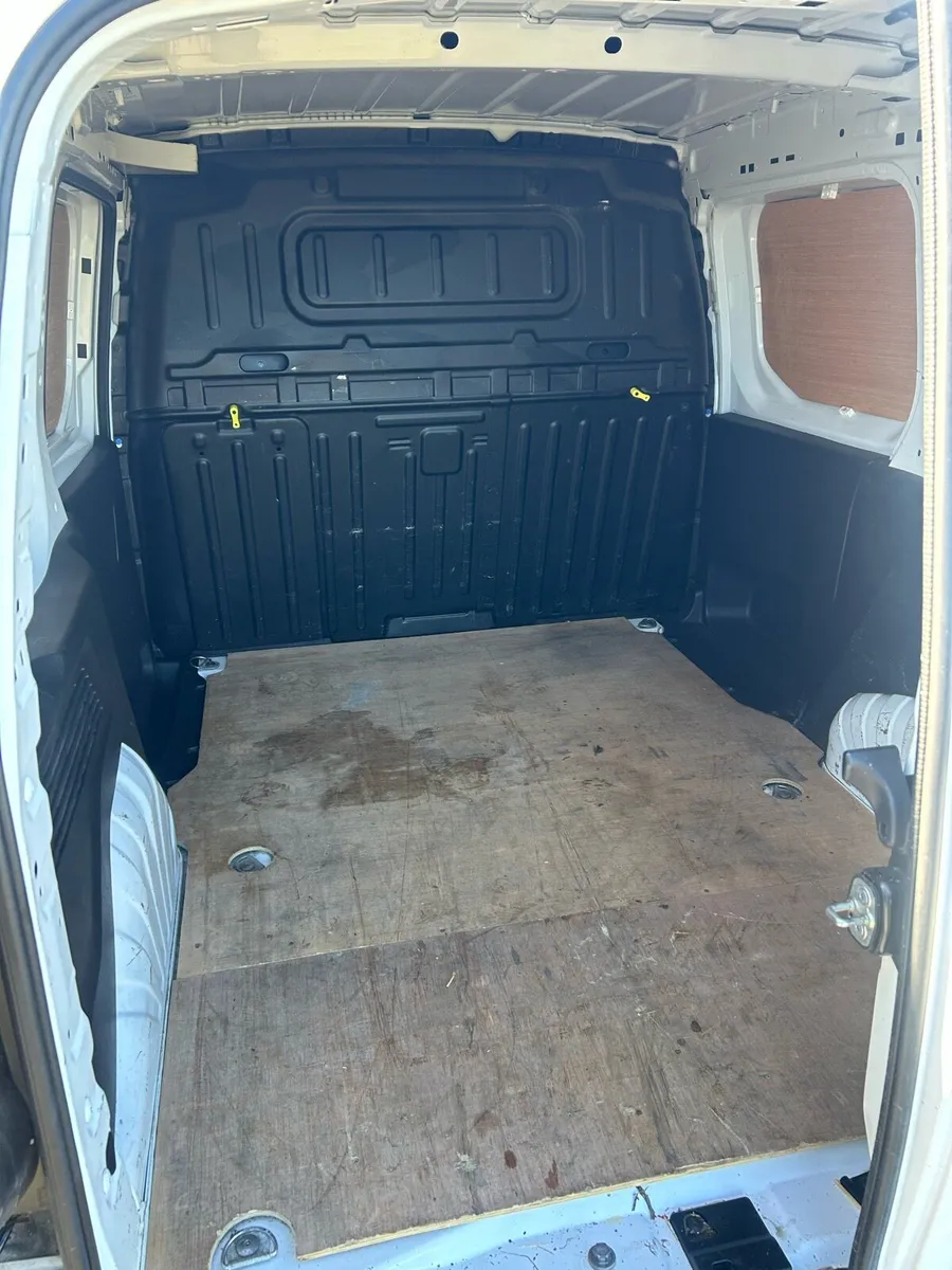 Peugeot partner van - Image 4