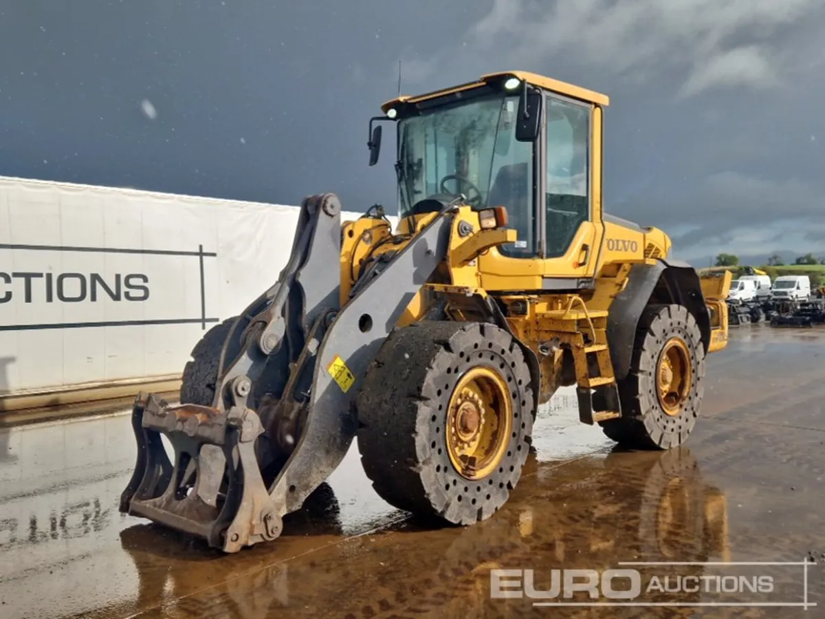2010 Volvo L90F - Image 1