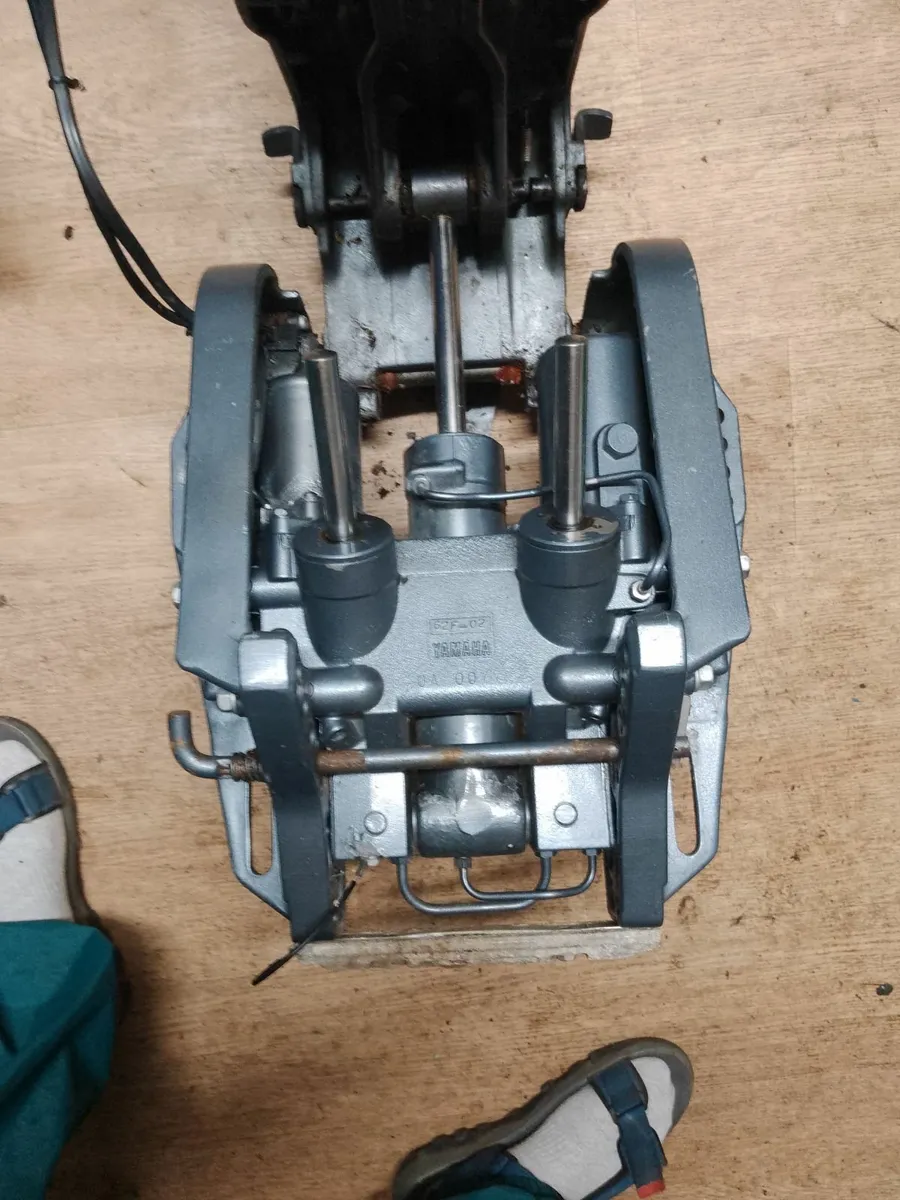 OUTBOARD PARTS - SECOND HAND, BOAT ENGINE SPARES, - Image 4