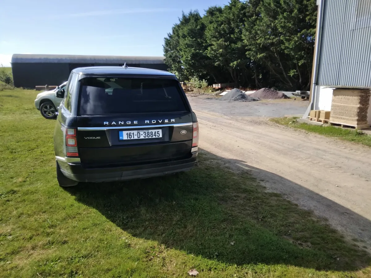 Range Rover 3.0 Auto - Image 2