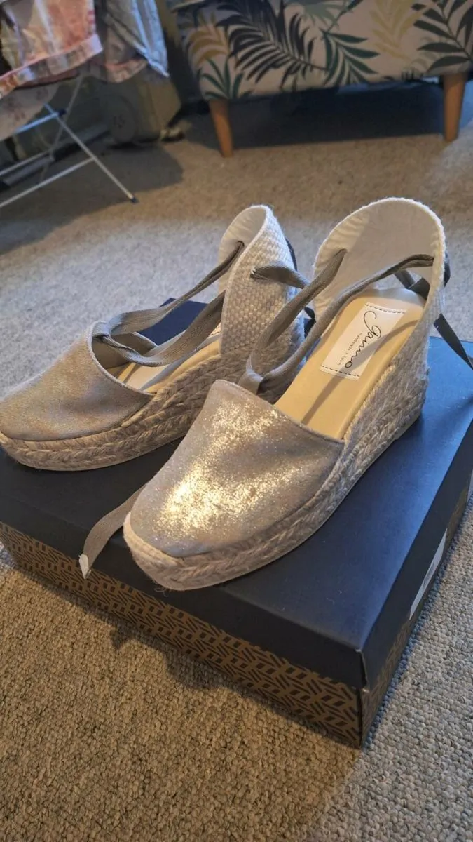 Silver wedge heels - Image 3
