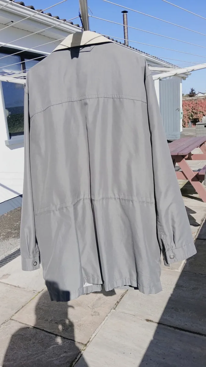 Mans Jacket - Image 4