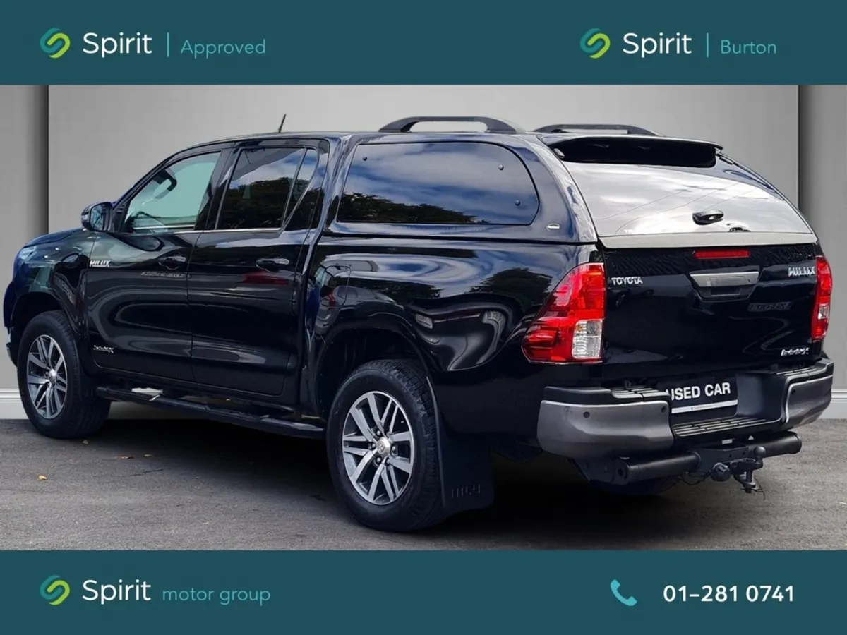 Toyota HiLux Invincible X Auto - Image 2