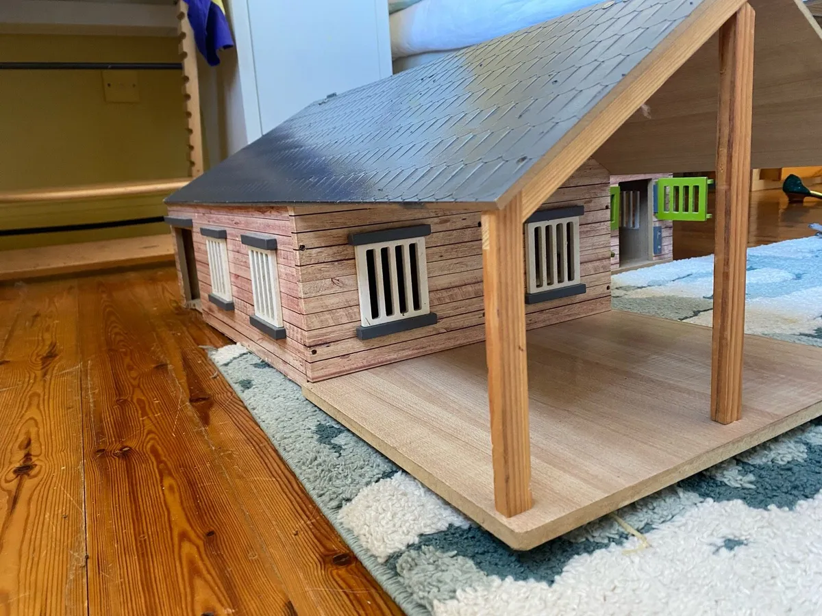 Animal Barn - Image 3