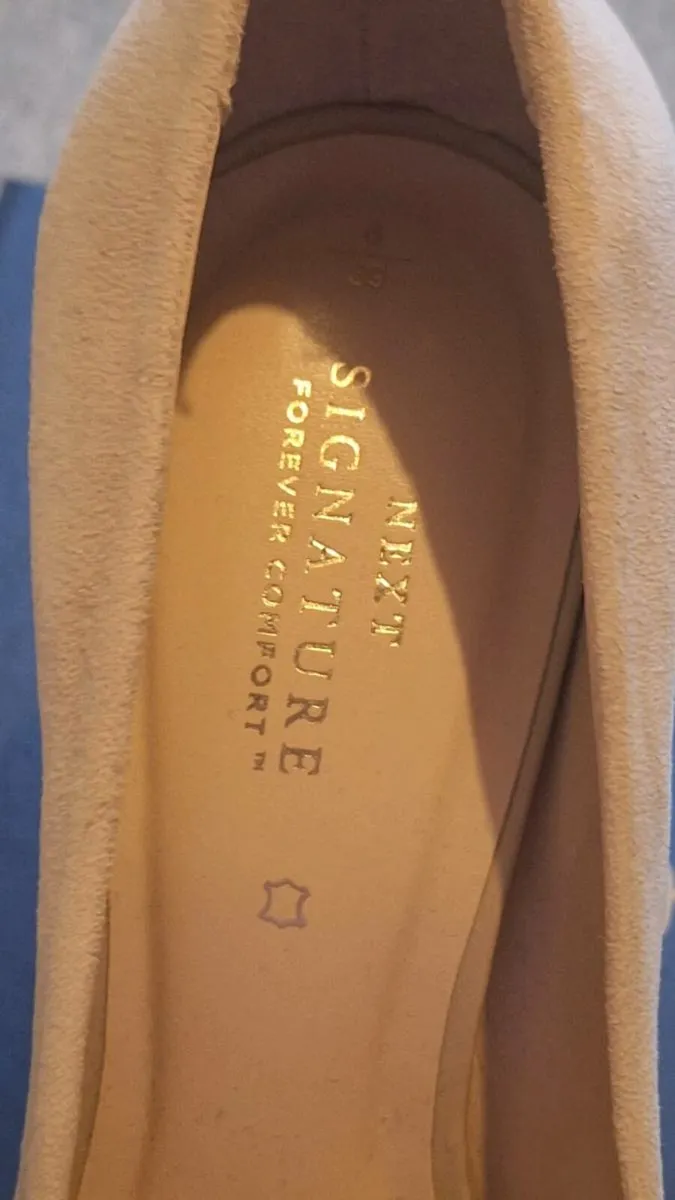 High heel shoes - Image 2