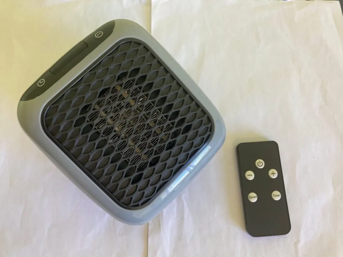 Handy Heater Turbo 800W - Plug In Wall Heater - Image 3