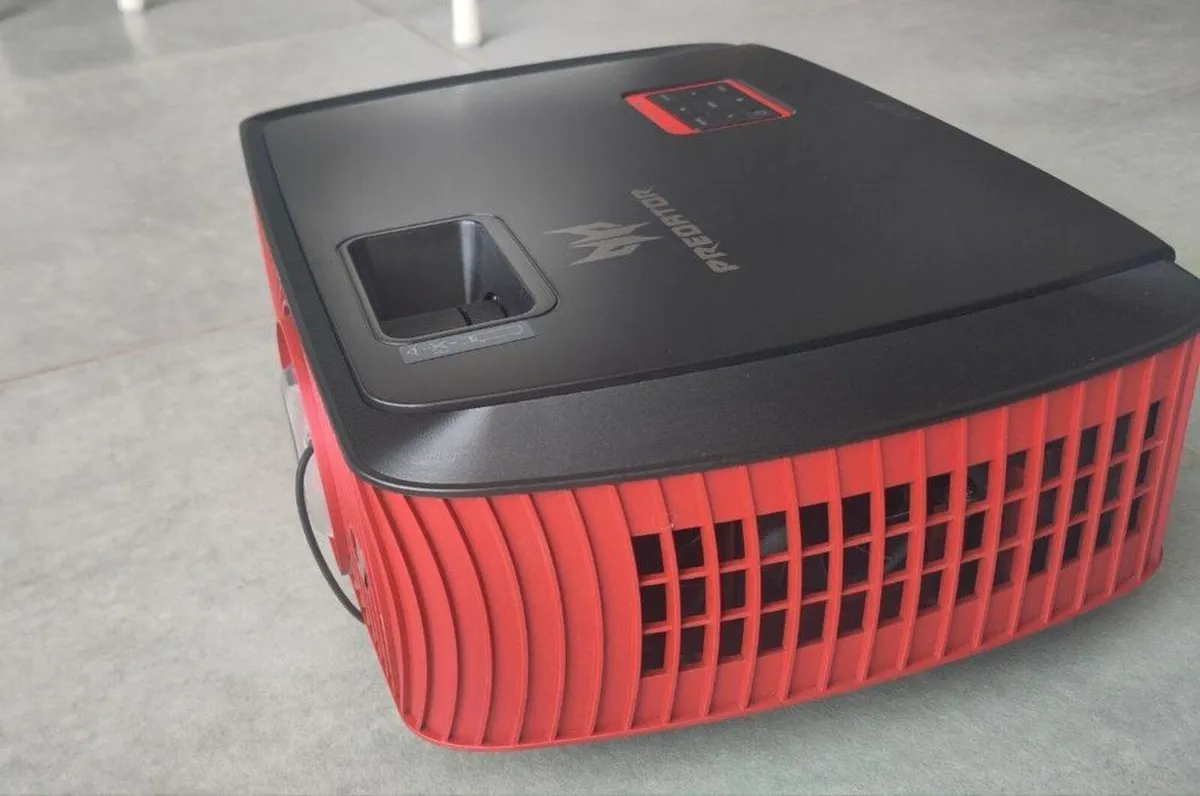 Acer Predator Z650 Full HD Short Throw Projector - Image 4