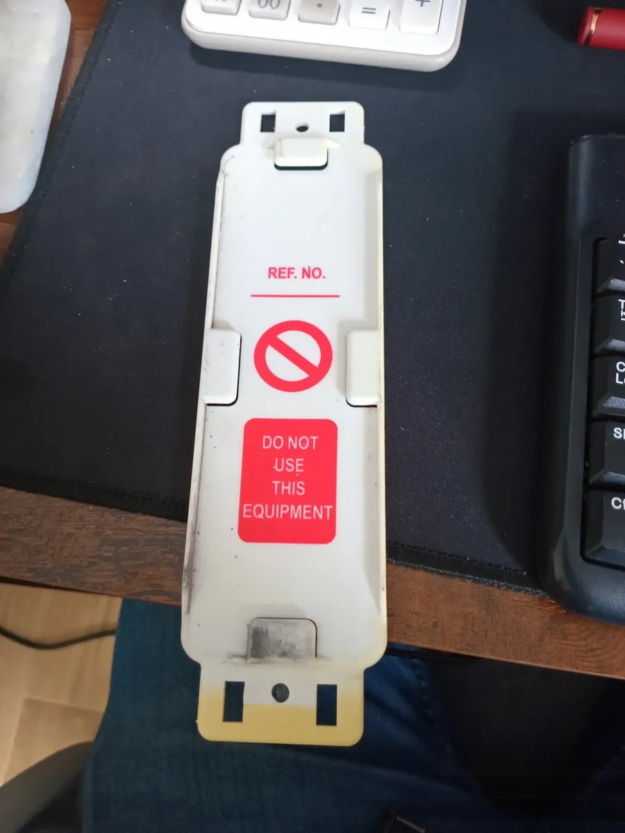 Equipment Safety Tag Holder - Image 1