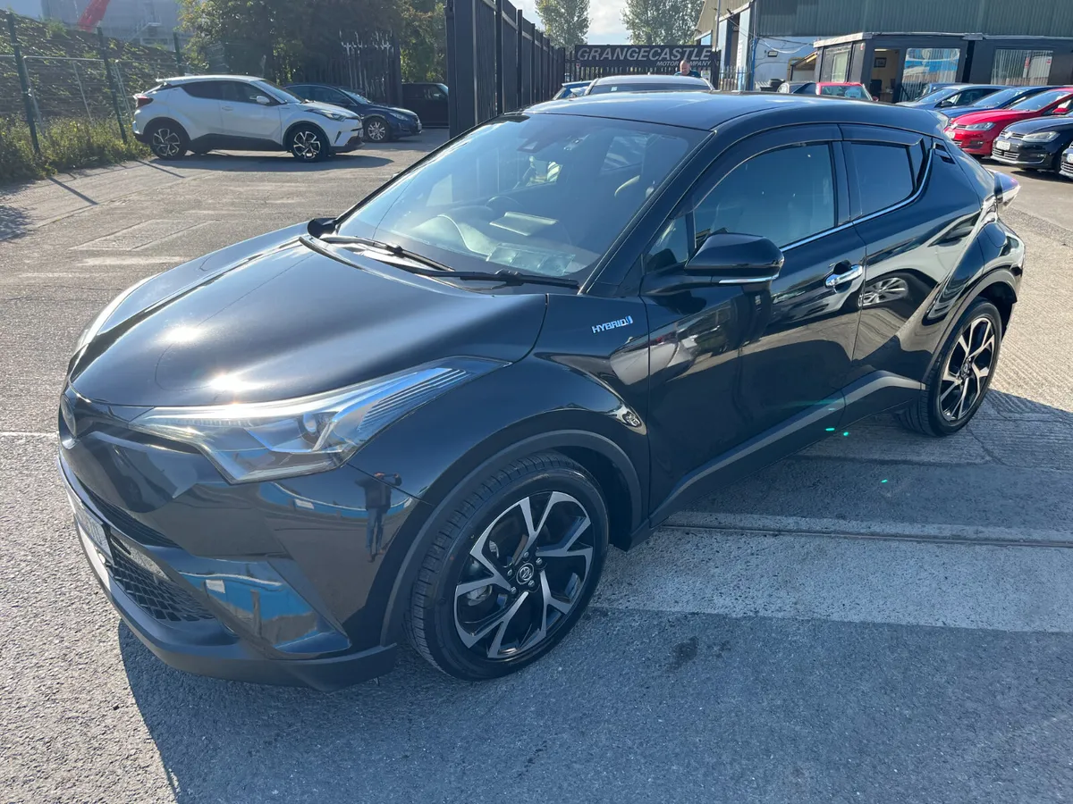 TOYOTA C-HR 2018, 1.8 HYBRID AUTO HIGH SPEC LOW KM - Image 3