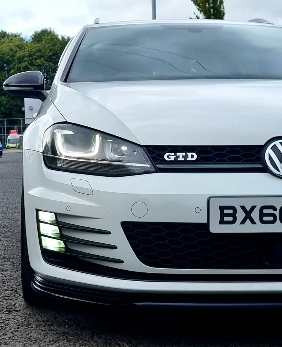 VW GOLF GTD ESTATE 2016 - Image 1