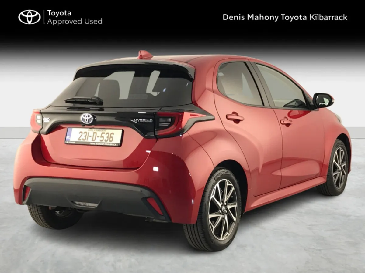 Toyota Yaris HYBRID L/SPORT - Image 2