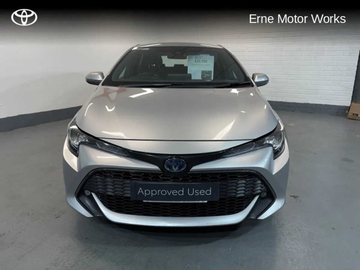Toyota Corolla HYBRID LUNA H/B 4DR AUTO - Image 4