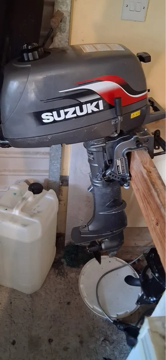 Suzuki 5hp short shaft 2 stroke - Image 1