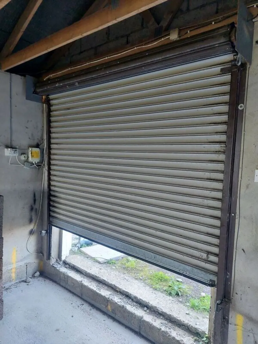 Garage Doors - Image 3