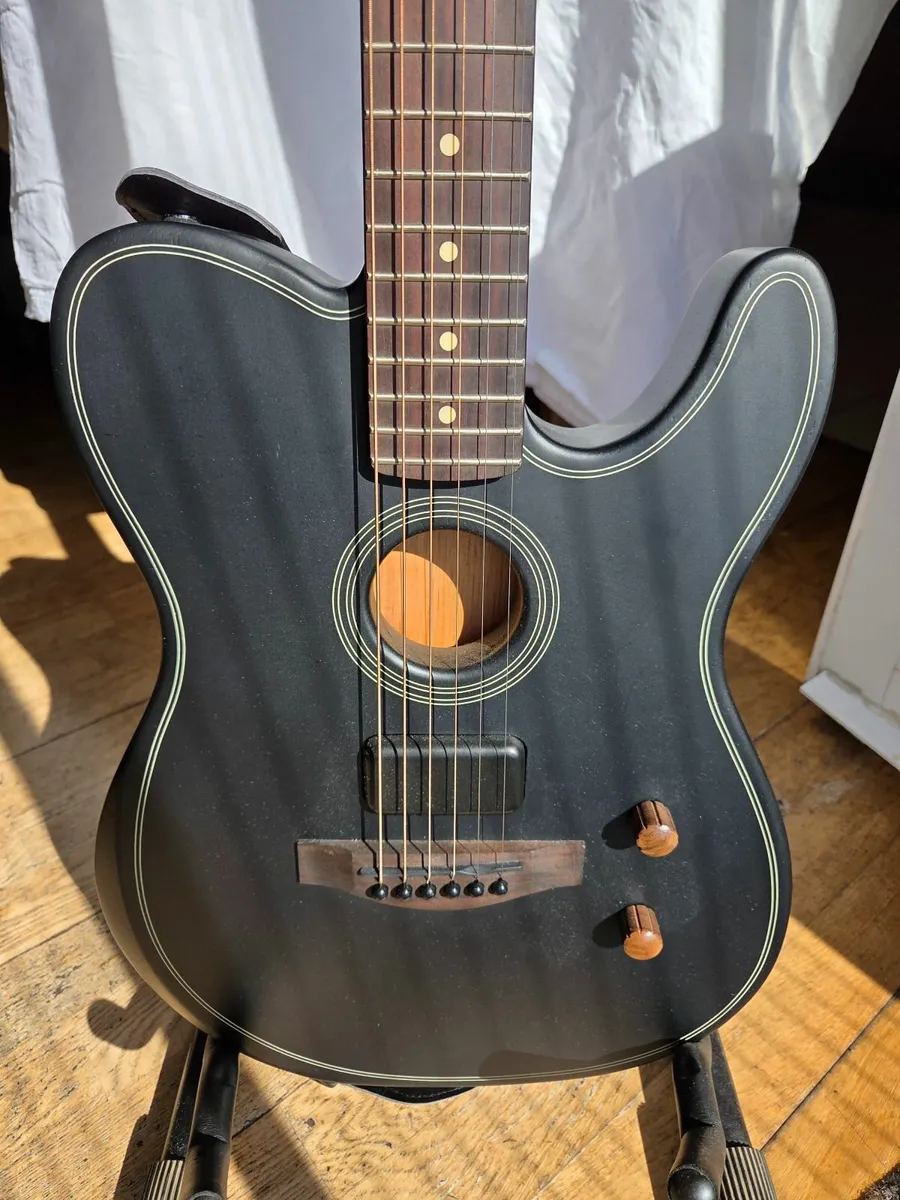 guitar. Fender Acoustasonic. - Image 3