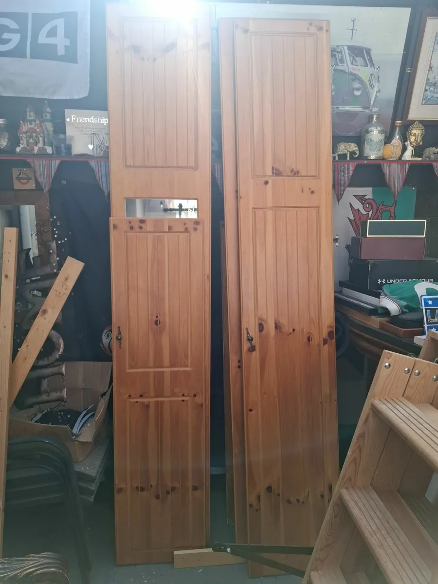 Wardrobe doors - free for collection - Image 2