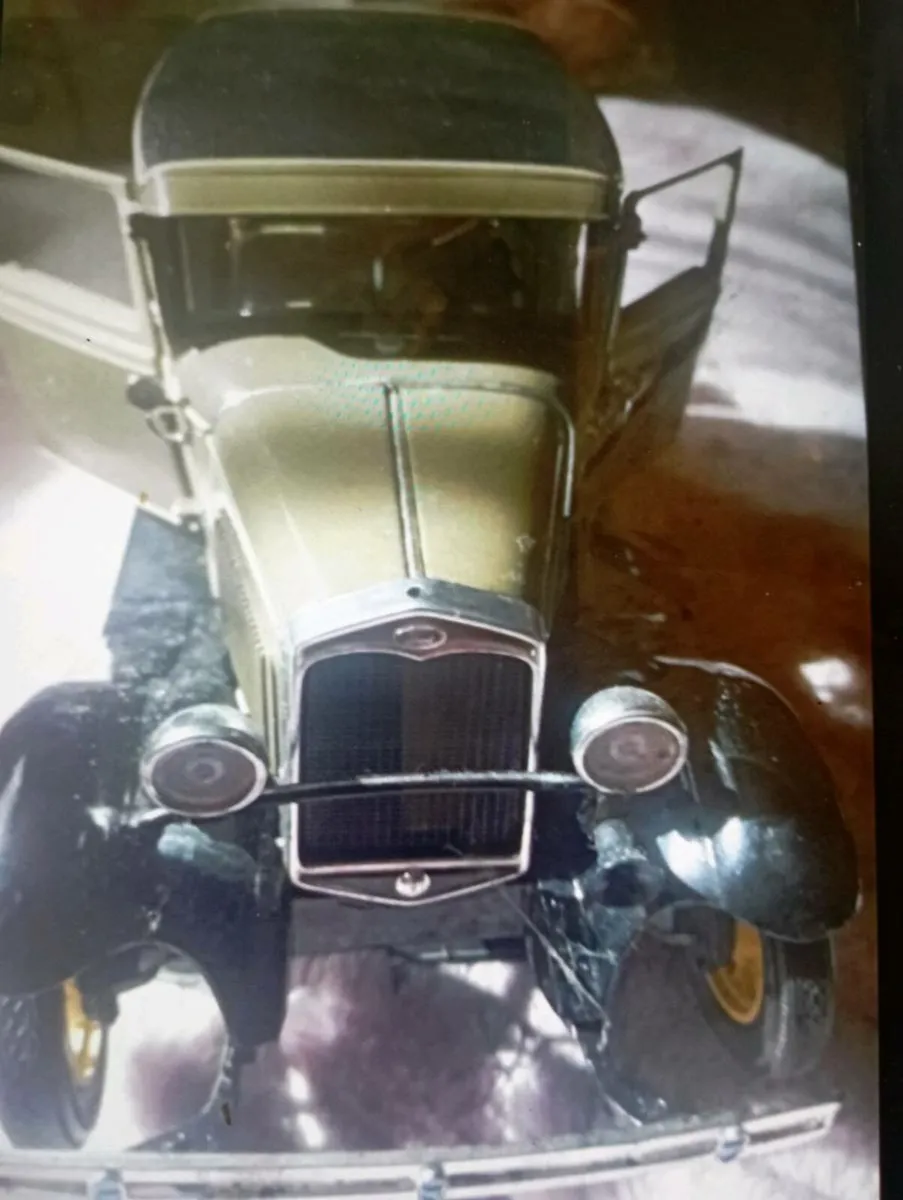 SUN STAR VINTAGE FORD MODLE A TUDOR SADAN 1931. . - Image 3