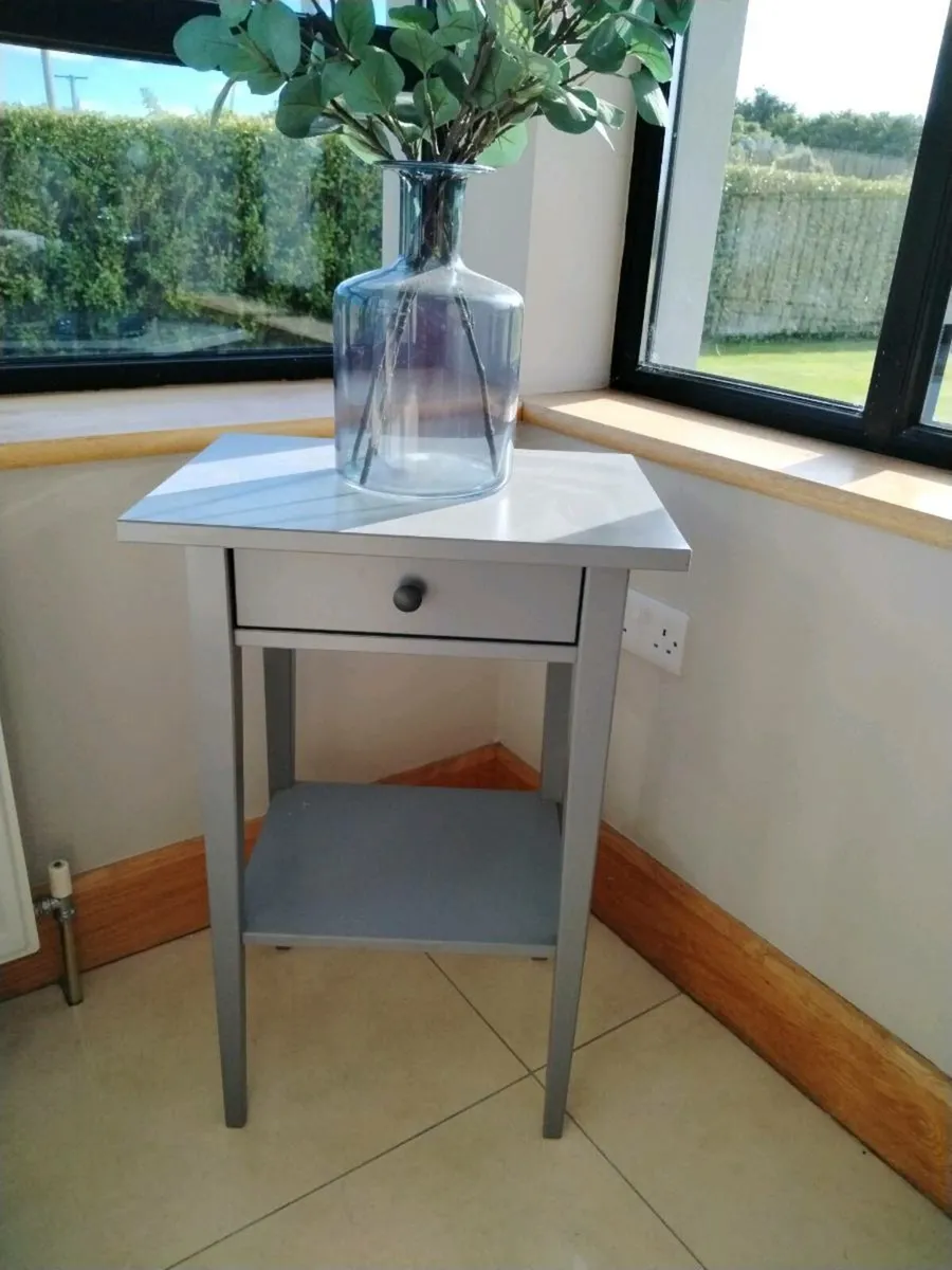 Side tables - Image 1