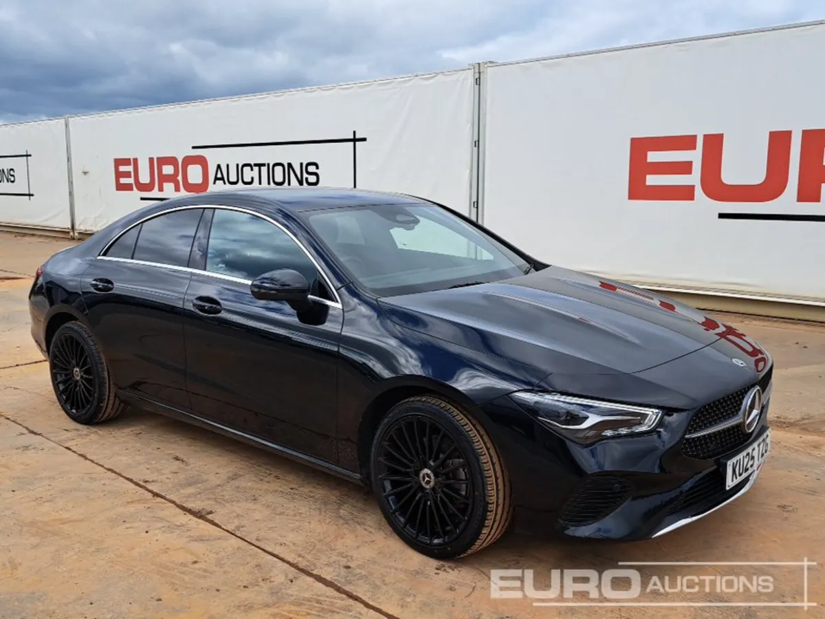 2025 Mercedes CLA 200 - Image 4