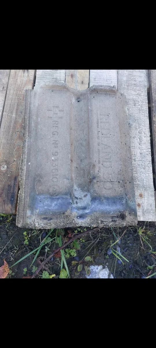 Redland Roof tiles - Image 1
