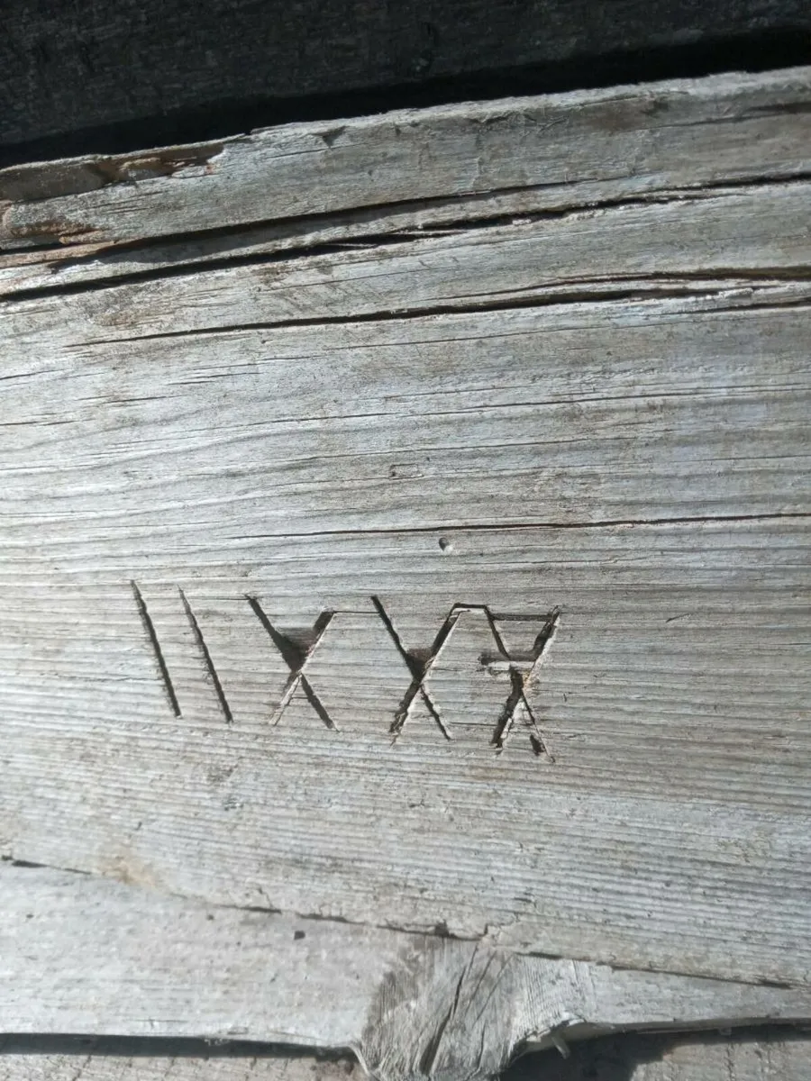 Pine.beams 200 years old. 7 beams - Image 2