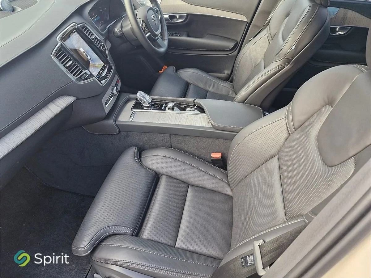 Volvo XC90 T8  plug In Hybrid  Awd  Ultimate  (br - Image 4