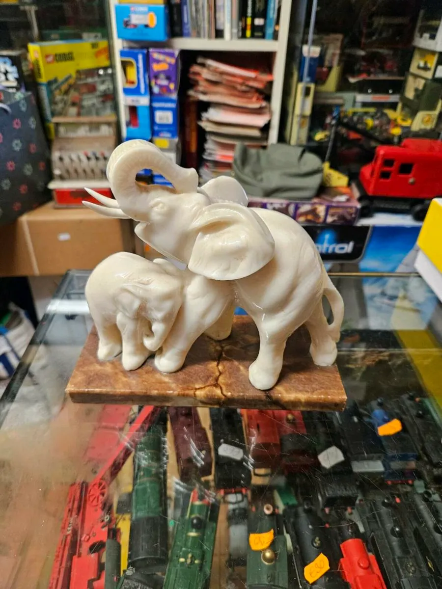 Vintage Elephants - Image 4
