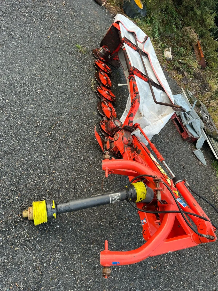Kuhn GMD66 7’6” Mower - Image 3