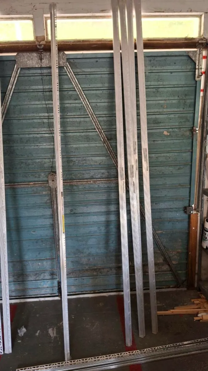 Tiles trims - Image 1