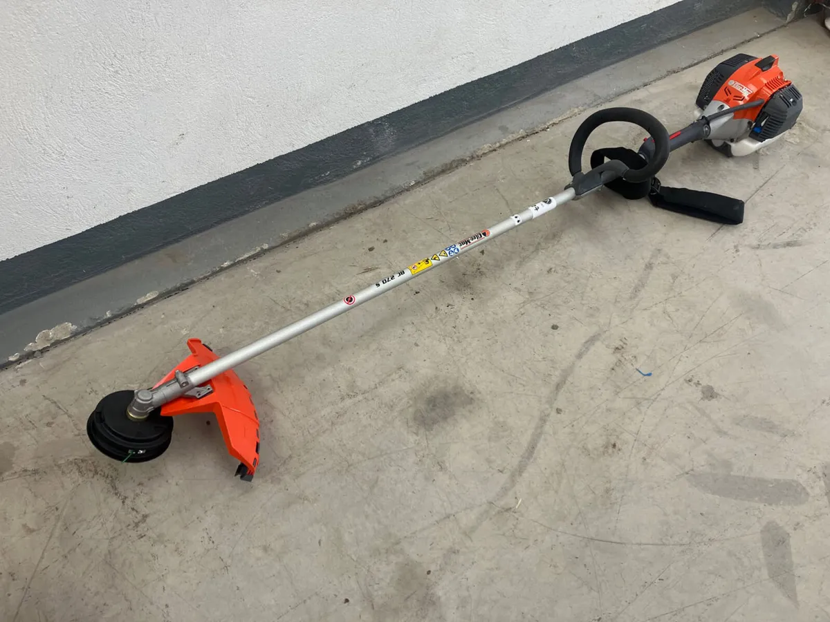 New Oleo Mac Strimmer **Online Auction** - Image 1