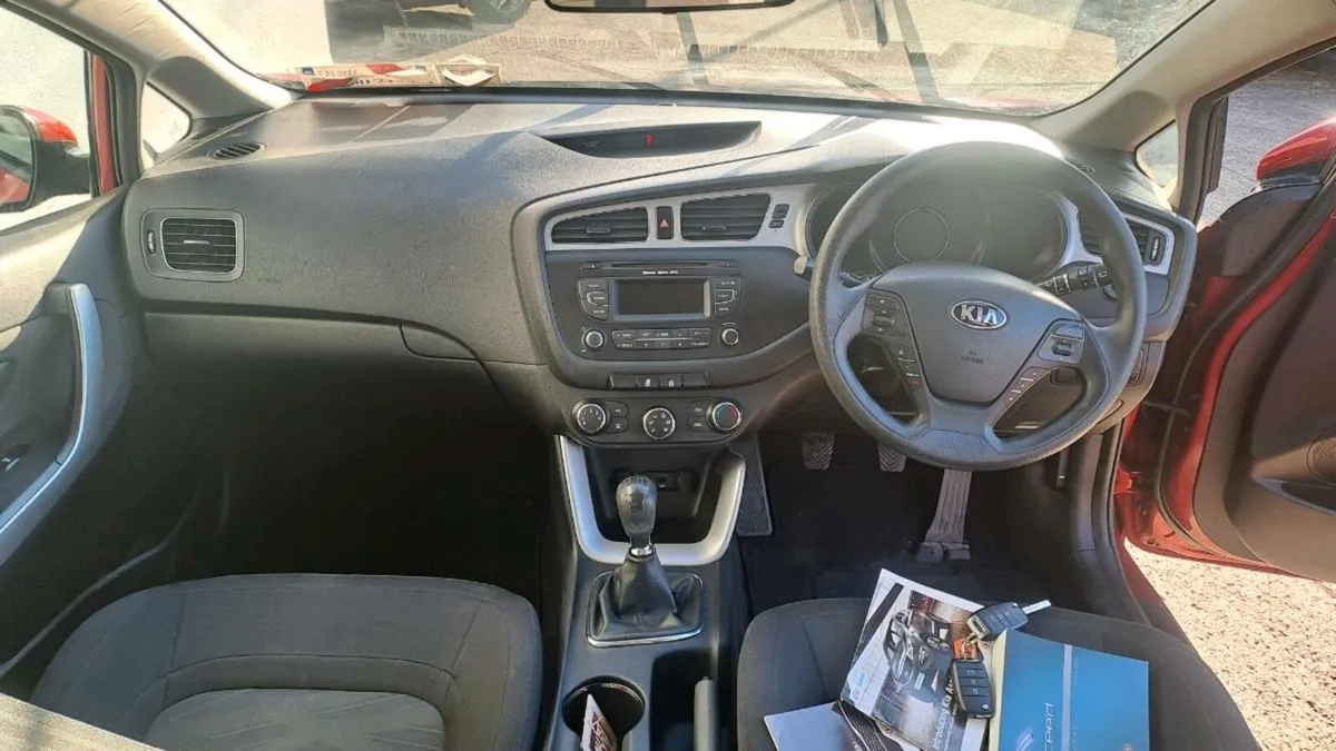 2015 Kia Ceed 1.4 Petrol ~Low Mileage~& Spotless~ - Image 2