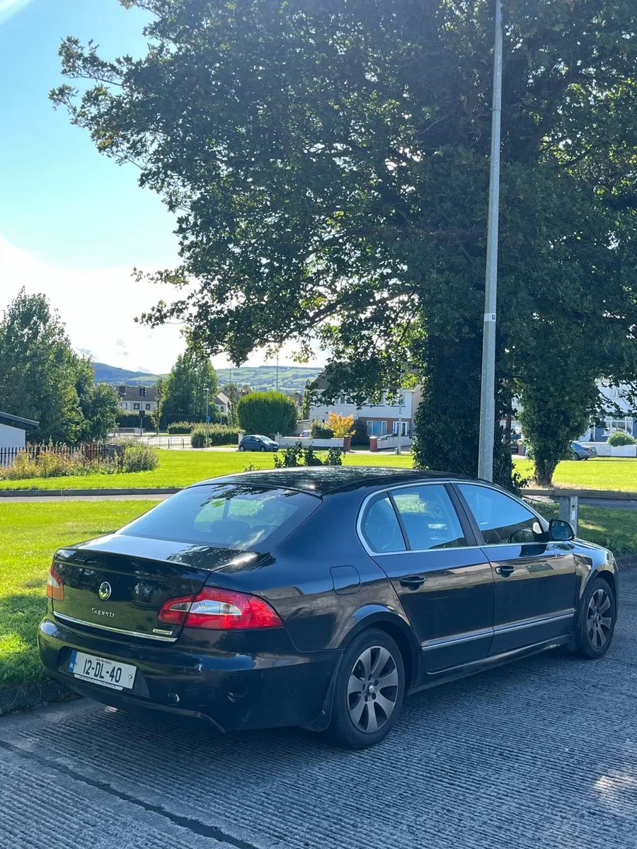Skoda superb green line 2012 - Image 3