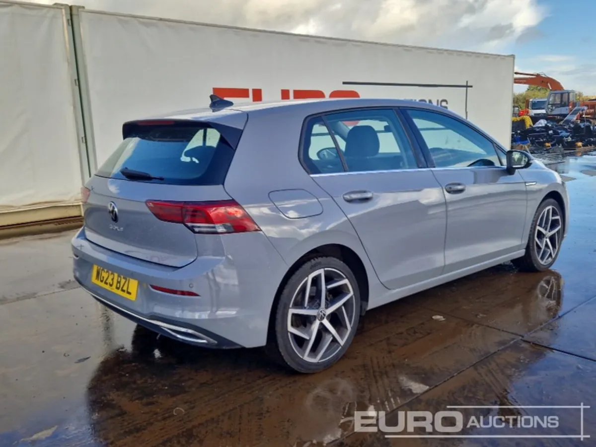 2023 Volkswagen Golf - Image 3