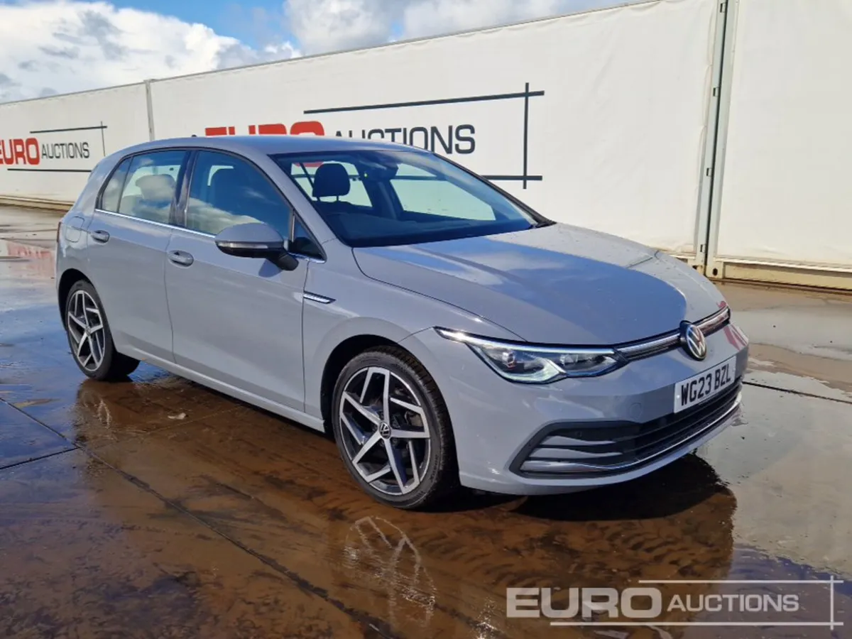 2023 Volkswagen Golf - Image 4
