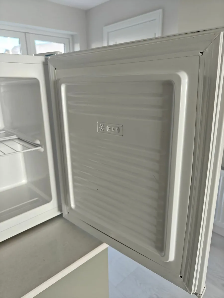Freezer - Image 4