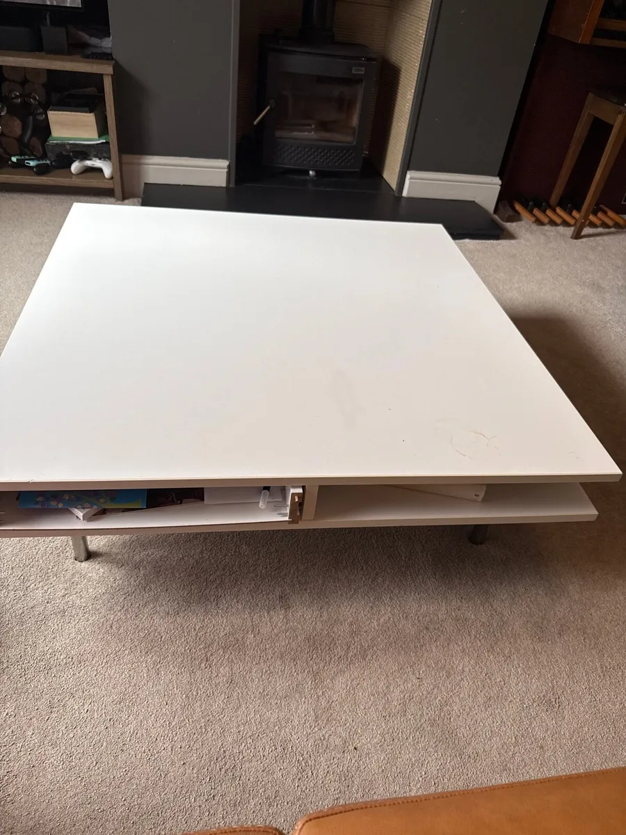 Square White gloss coffee table - Image 3