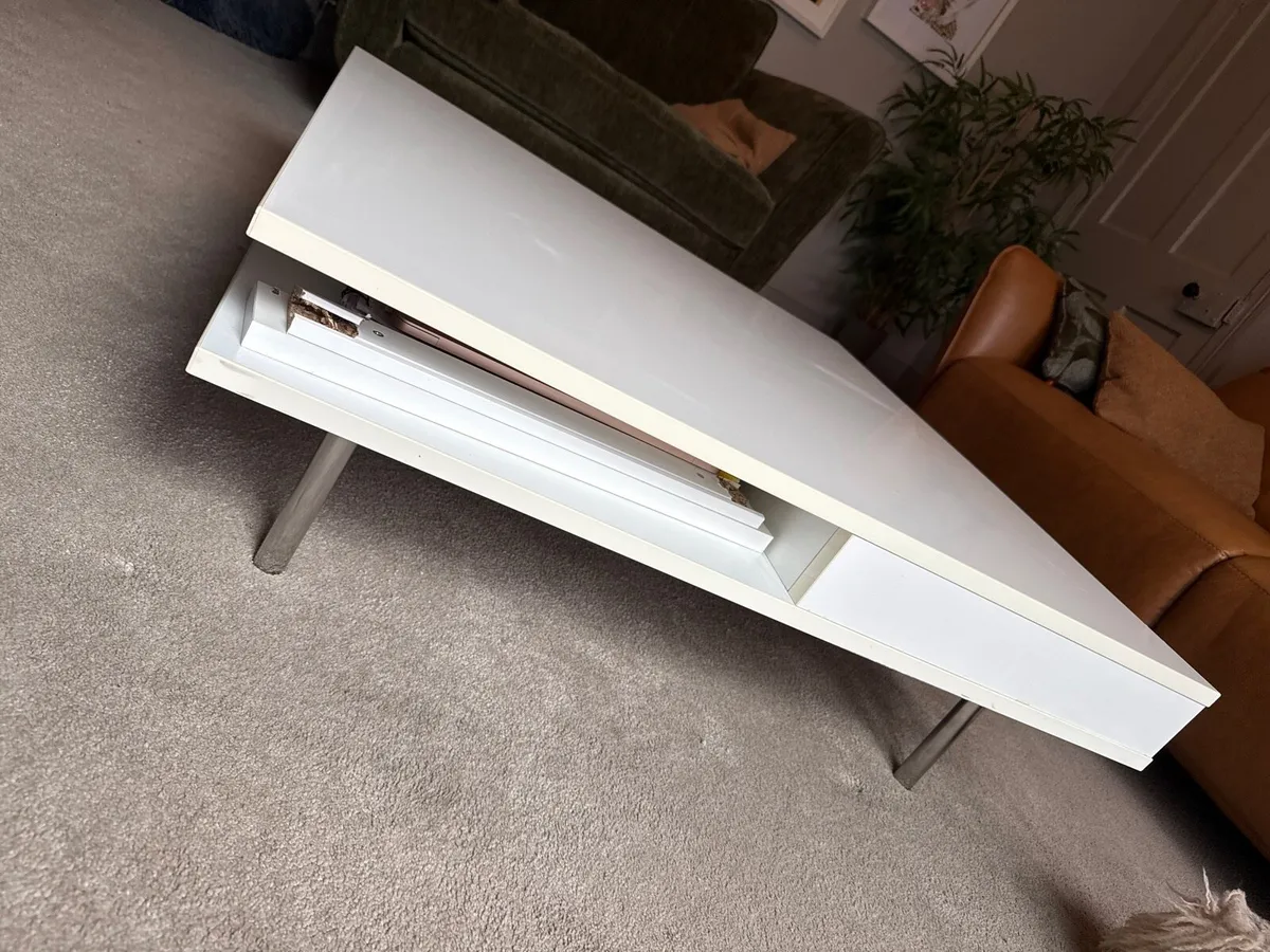 Square White gloss coffee table - Image 4