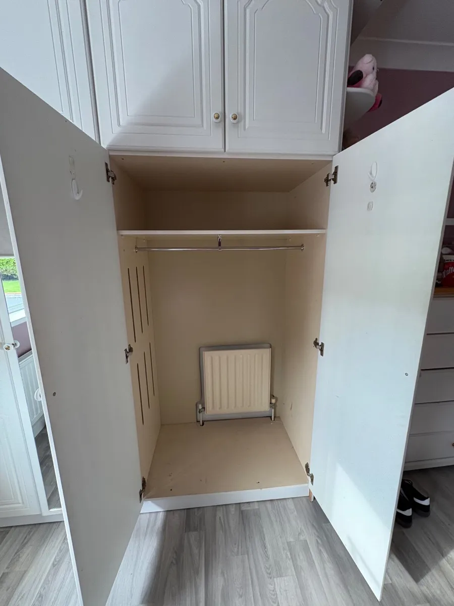 Wardrobes - Image 3
